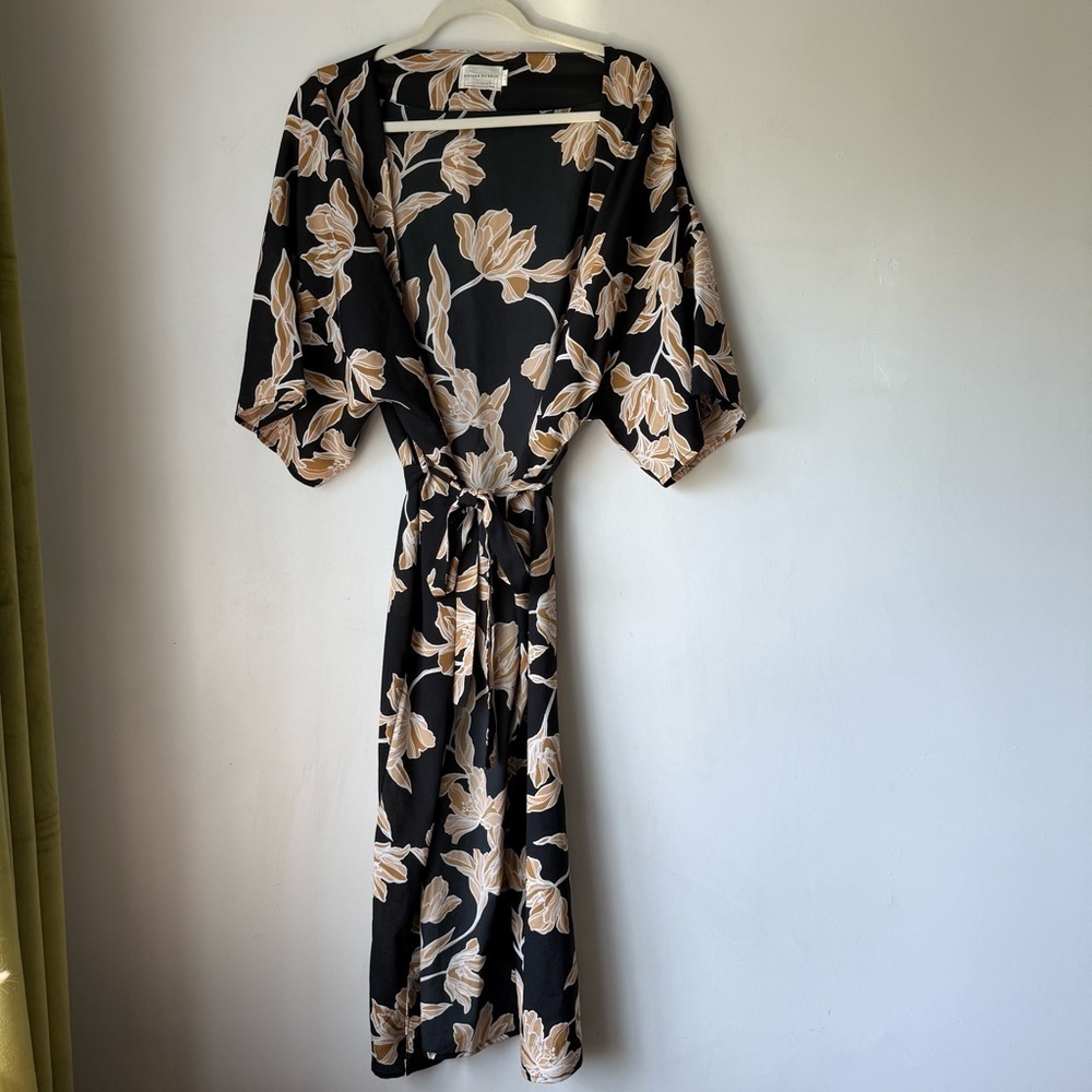 Maison Du Soir Black Yellow Floral Kimono Robe S/M - image 4